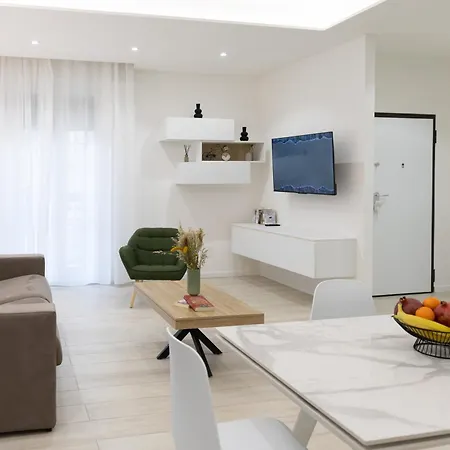 Casanuova Elegant & Breakfast Apartment *